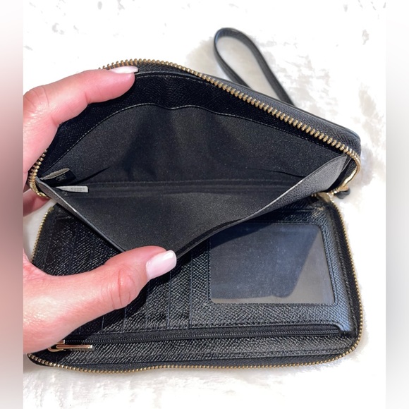Coach Wallet/Wristlet - Picture 7 of 10